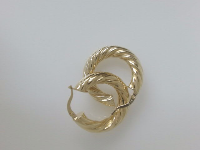10k Yellow Gold Argollas 5.2g
