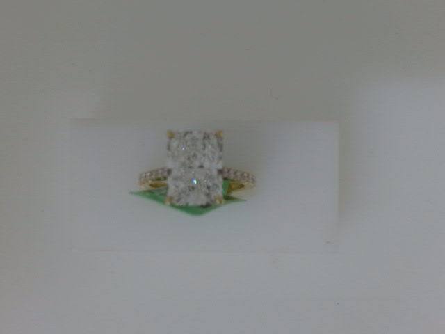 14 KT DIAMOND WEDDING RING LAB