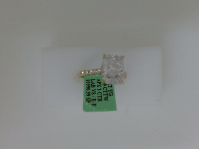 14 KT DIAMOND WEDDING RING LAB