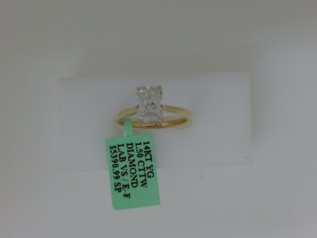 14 KT DIAMOND WEDDING RING LAB