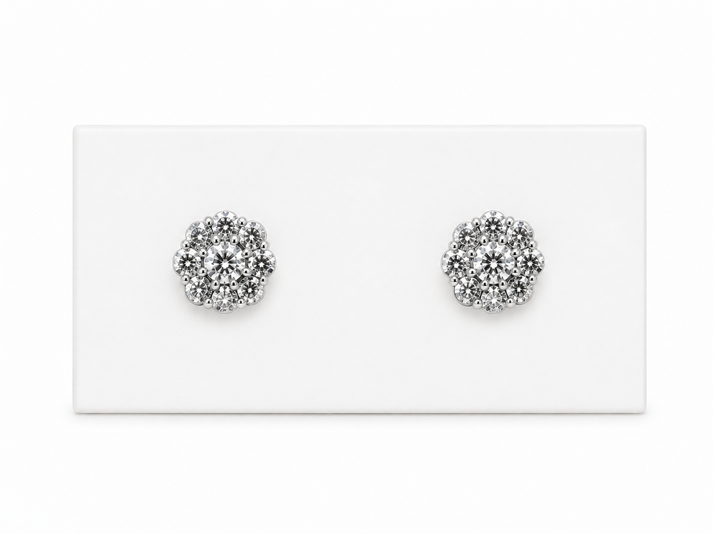 10K ARETES DIAMANTE DE  LABORATORIO