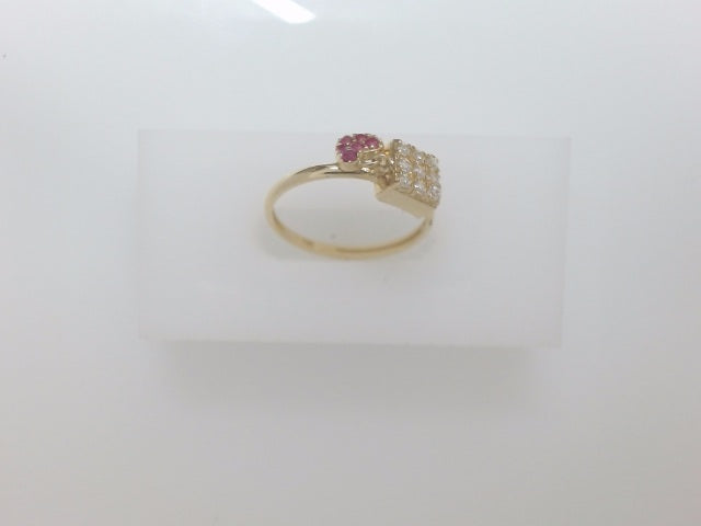 14k Yellow Gold Women's Ring 2.2g