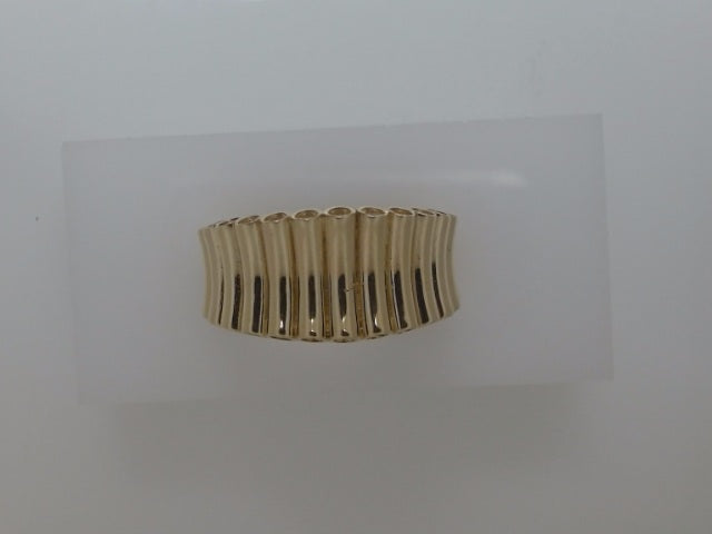 14k Yellow Gold Women's Ring 5.5g
