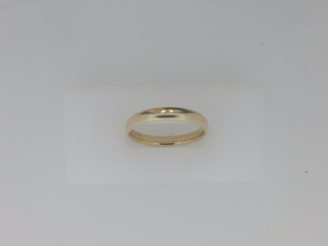 10k Yellow Gold Woman's Ring 2.7g