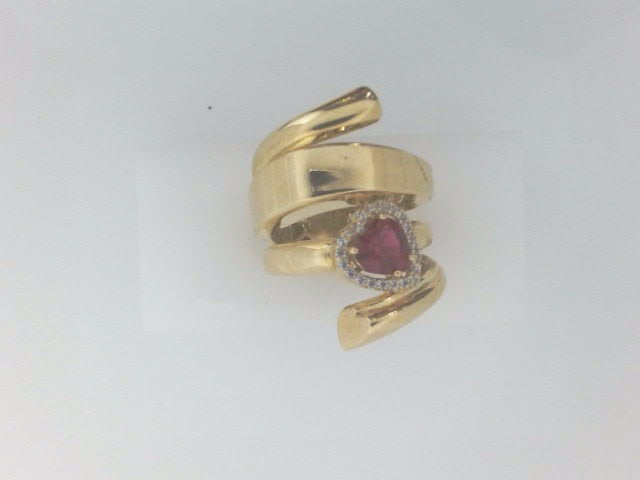 10k Yellow Gold Woman's Ring 5.9g