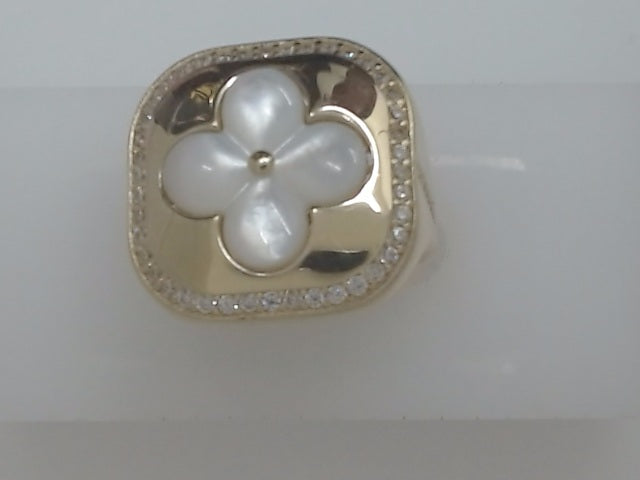 10k Yellow Gold Woman's Ring 5.9g