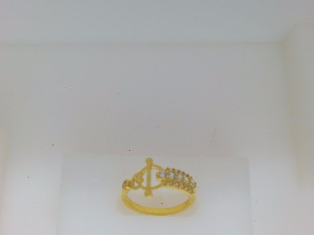 10k Yellow Gold Woman's Ring 2.1g