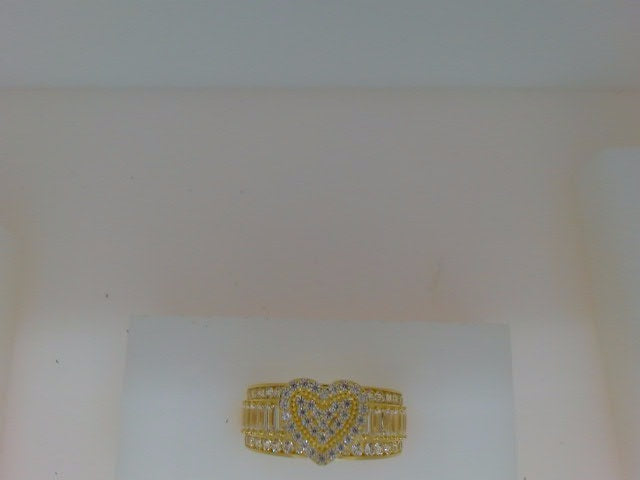 10k Yellow Gold Woman's Ring 3.3g
