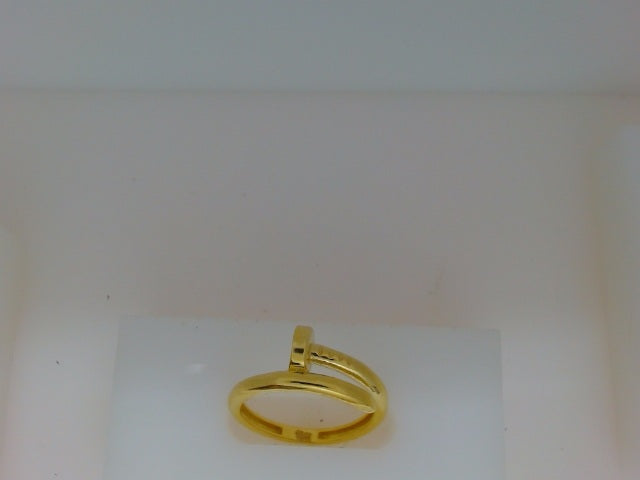 10k Yellow Gold Woman's Ring 2.3g