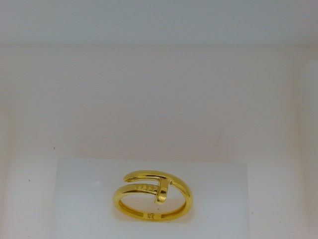 10k Yellow Gold Woman's Ring 2.4g