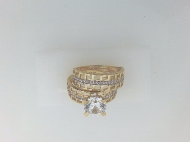 10k Yellow Gold Woman's Wedding Ring 5.5g
