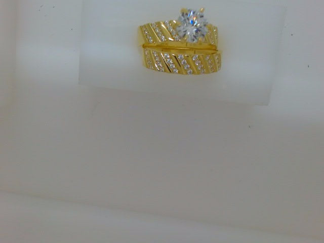 10k Yellow Gold Woman's Wedding Ring 3.9g