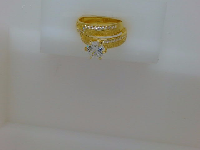10k Yellow Gold Woman's Wedding Ring 3.7g