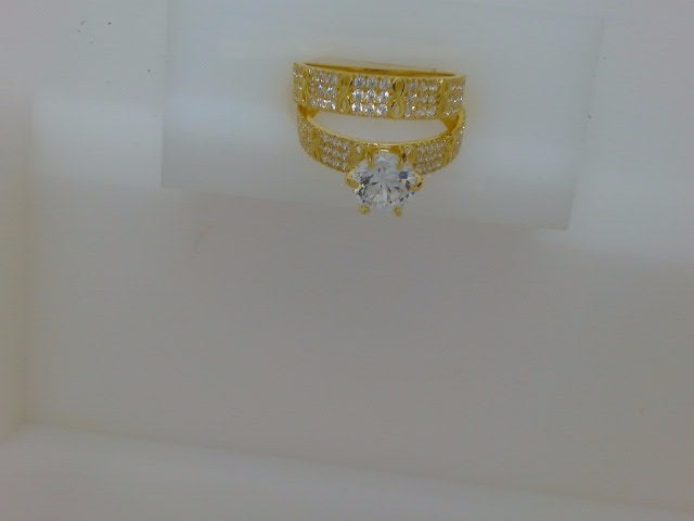 10k Yellow Gold Woman's Wedding Ring 3.8g
