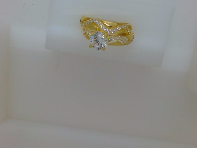 10k Yellow Gold Woman's Wedding Ring 3.4g