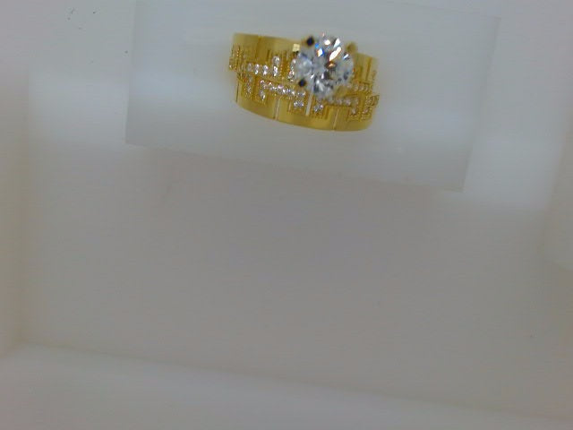 10k Yellow Gold Woman's Wedding Ring 3.9g