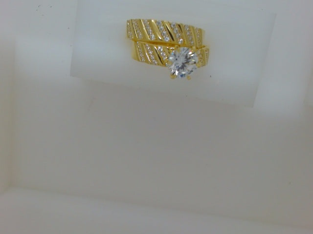 10k Yellow Gold Woman's Wedding Ring 3.6g