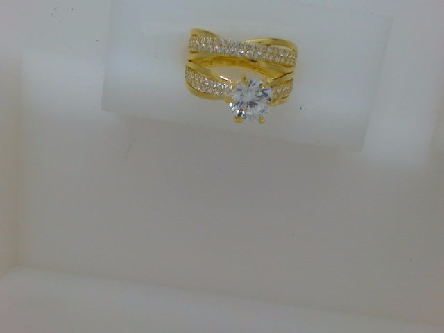 10k Yellow Gold Woman's Wedding Ring 3.7g