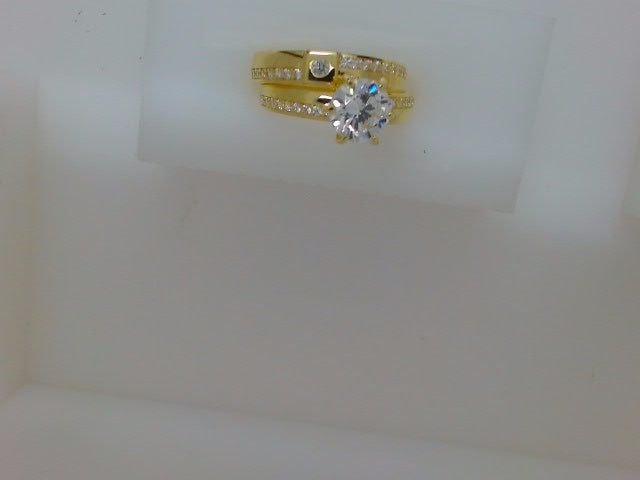 10k Yellow Gold Woman's Wedding Ring 3.5g