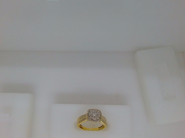 10k Yellow Gold Woman's Wedding Ring 2.2g