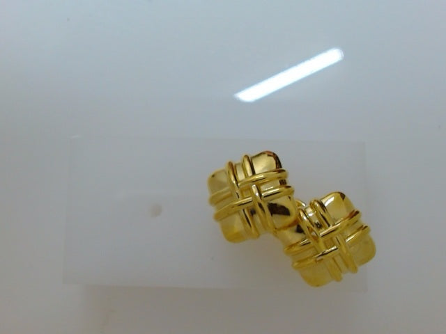 10k Yellow Gold Aretes 3.1g
